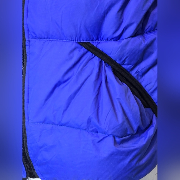 Helly Hansen Reversible Puffer Vest Blue Black Size M Streetwear Cozy Fall - Picture 9 of 10